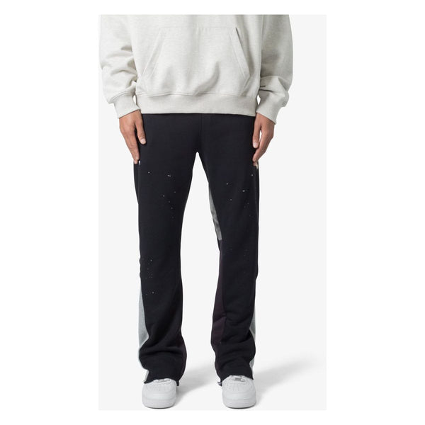 MNML Contrast Bootcut Sweatpants "Black"