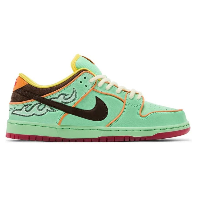 Nike SB Dunk Low “Rodeo”