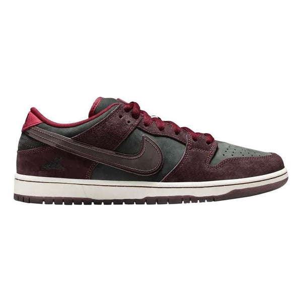 Nike SB Dunk Low "Riot Skateshop"