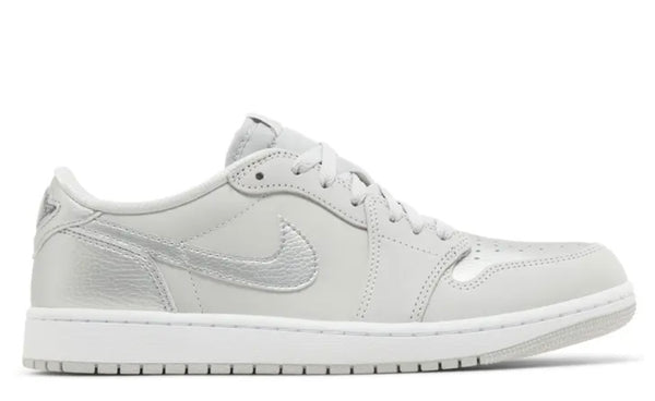 Jordan 1 Low OG “Metallic Silver”