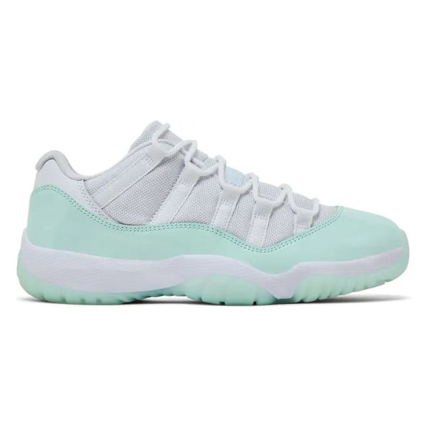 Jordan 11 Retro Low "Igloo" (W)