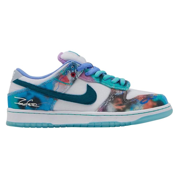 Nike Dunk Low SB x Futura “Bleached Aqua”