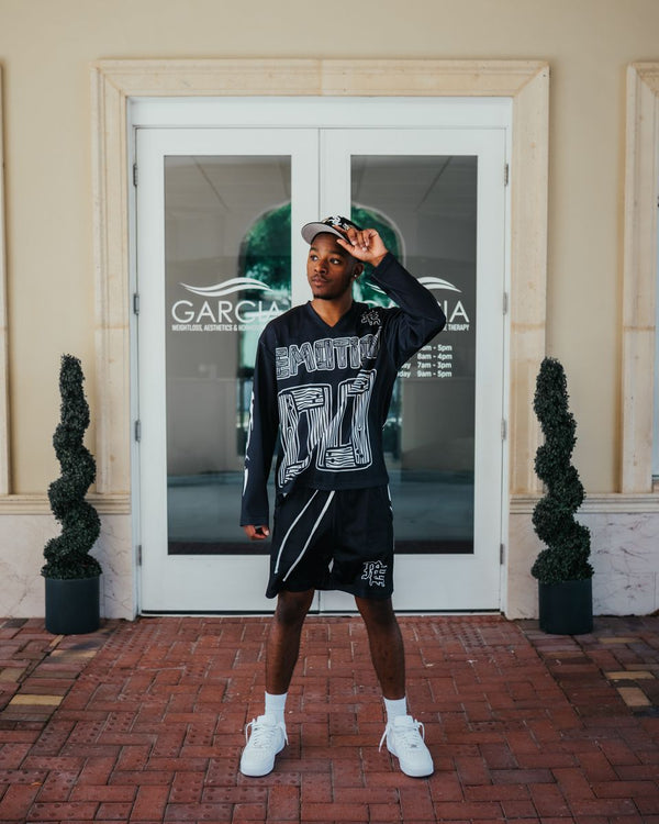 Mixed Emotion Lightning Shorts "Black"